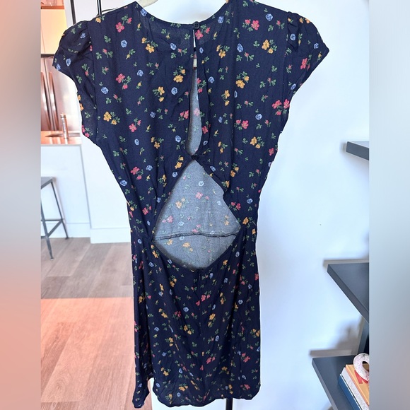 Reformation Floral Mini Dress Open Back - Picture 2 of 3